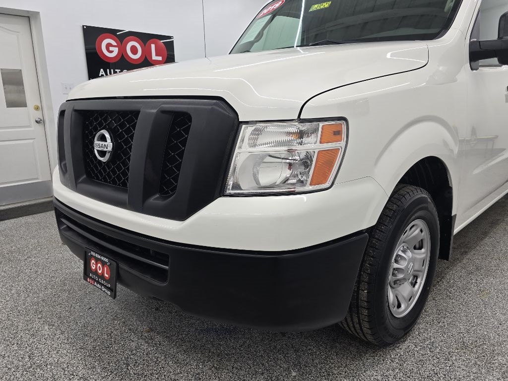 Nissan NV Cargo 2500 HD S V6 2019