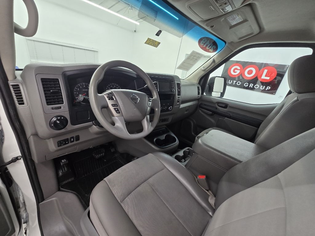 Nissan NV Cargo 2500 HD S V6 2019