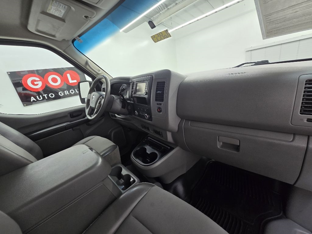 Nissan NV Cargo 2500 HD S V6 2019