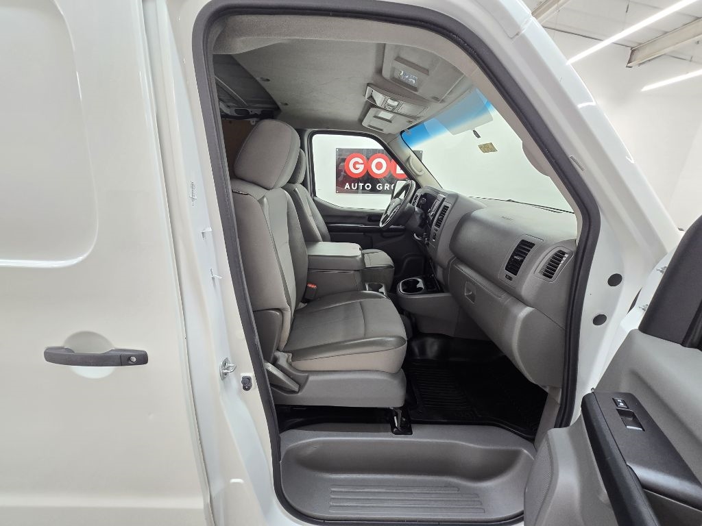 Nissan NV Cargo 2500 HD S V6 2019