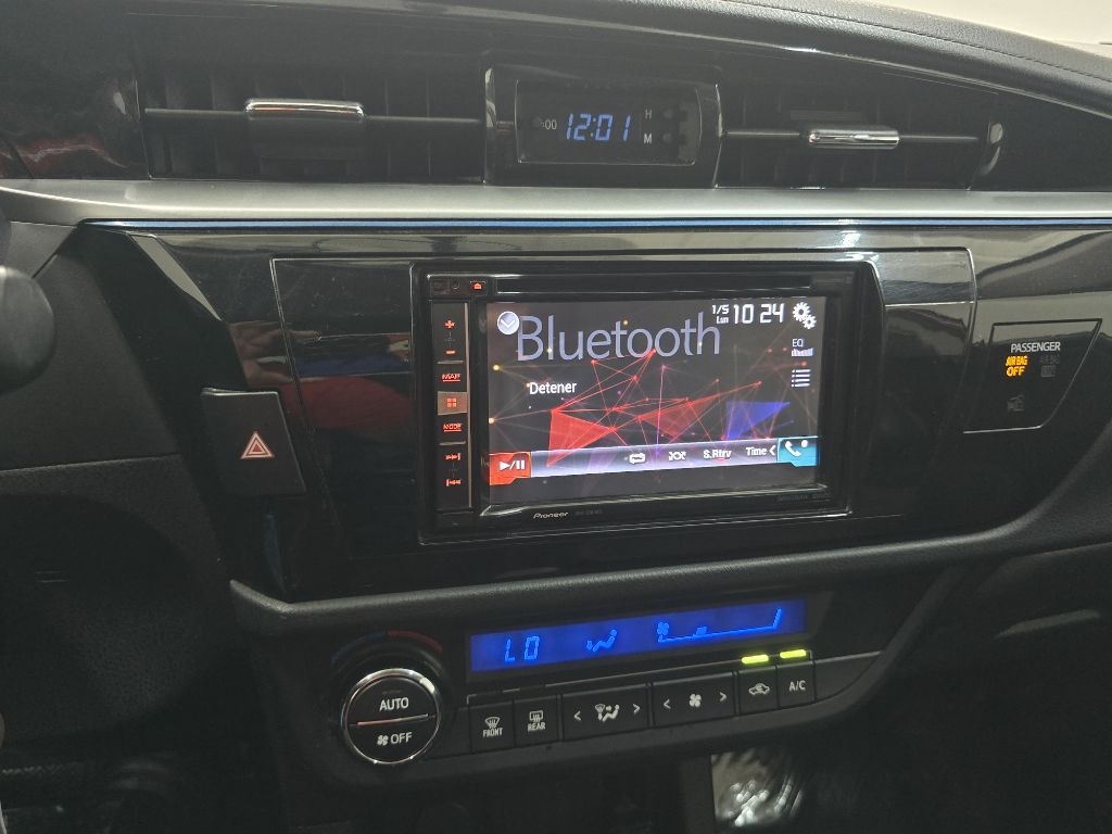 Toyota Corolla S Premium CVT 2015