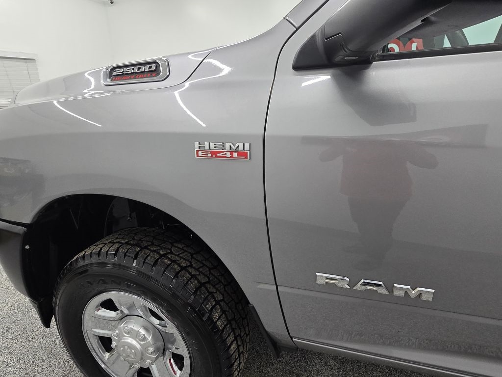 RAM 2500 Tradesman Crew Cab SWB 4WD 2022