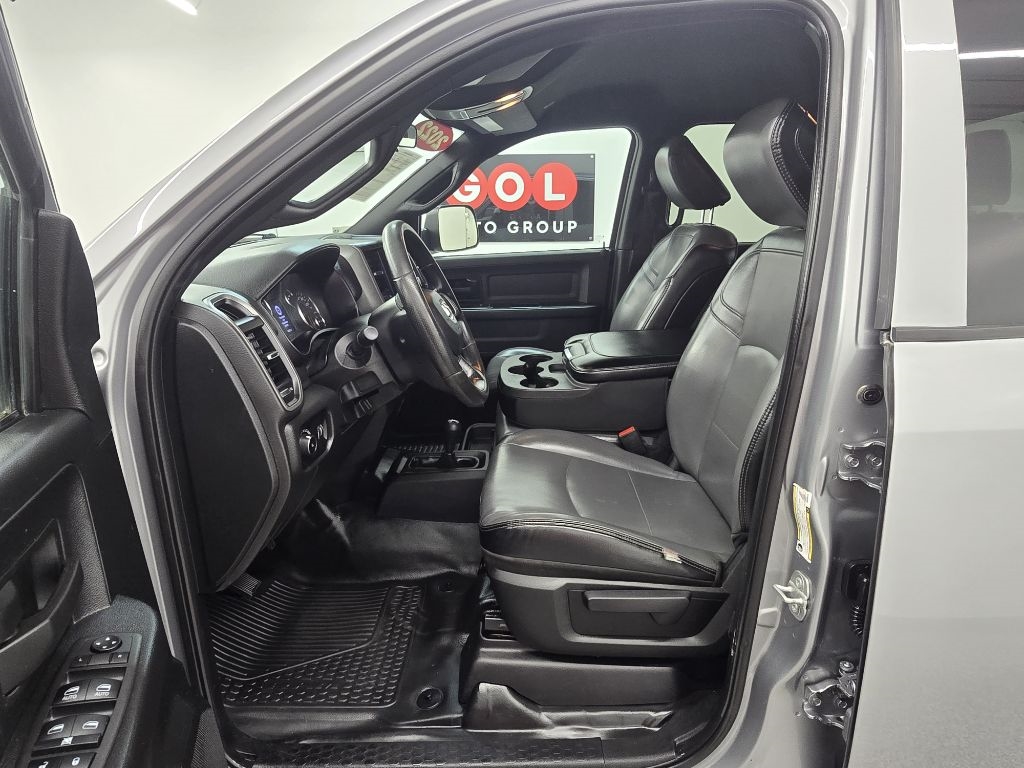 RAM 2500 Tradesman Crew Cab SWB 4WD 2022