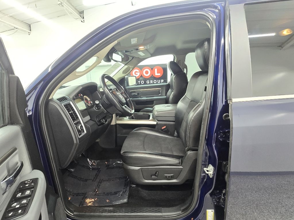 RAM 1500 SLT Crew Cab SWB 2WD 2017