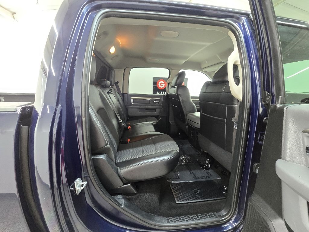 RAM 1500 SLT Crew Cab SWB 2WD 2017