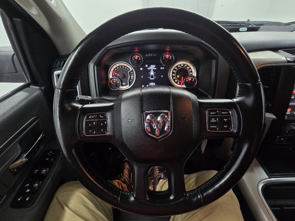 RAM 1500 SLT Crew Cab SWB 2WD 2017