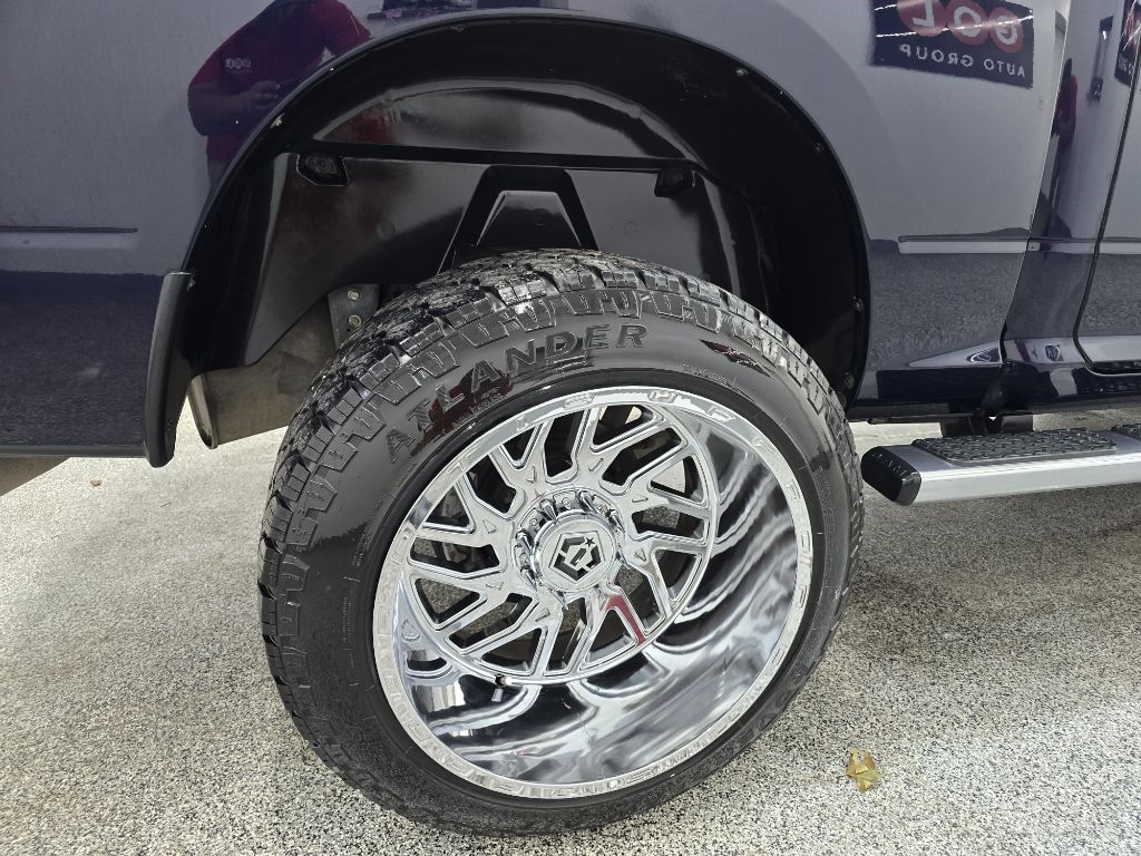 RAM 1500 SLT Crew Cab SWB 2WD 2017