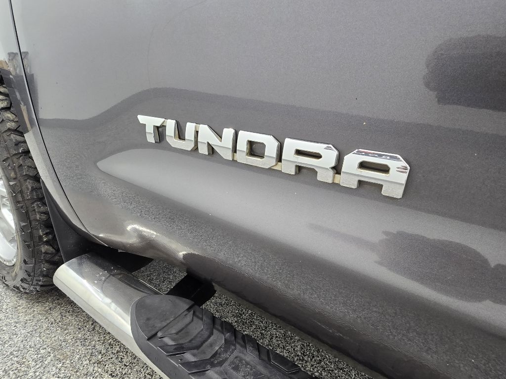 Toyota Tundra SR5 4.6L V8 Double Cab 2WD 2014