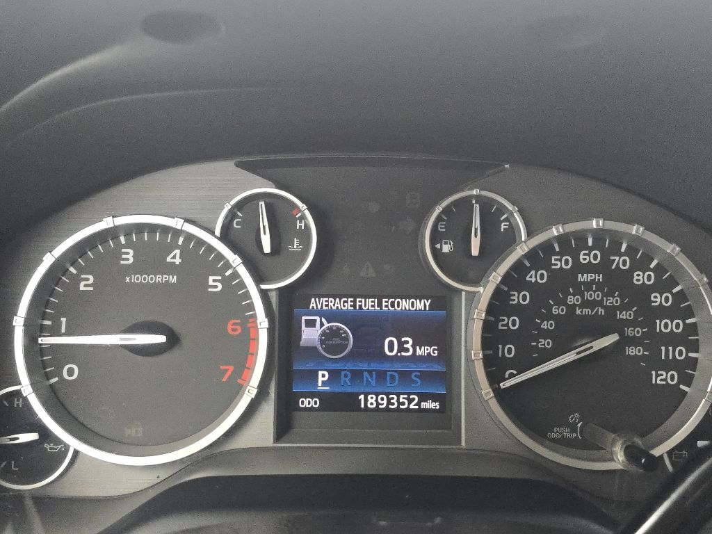 Toyota Tundra SR5 4.6L V8 Double Cab 2WD 2014