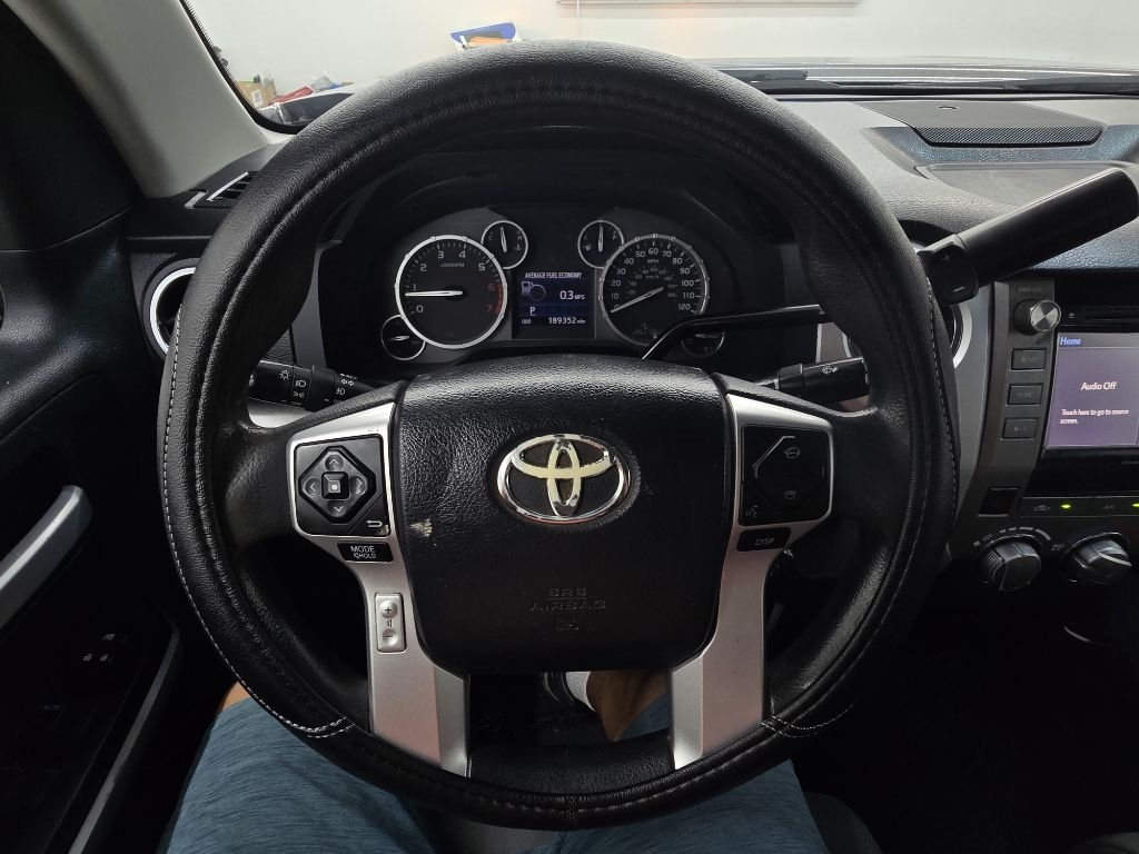 Toyota Tundra SR5 4.6L V8 Double Cab 2WD 2014