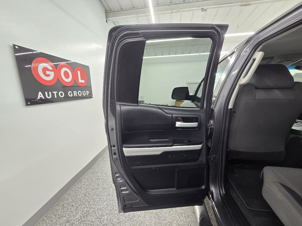 Toyota Tundra SR5 4.6L V8 Double Cab 2WD 2014