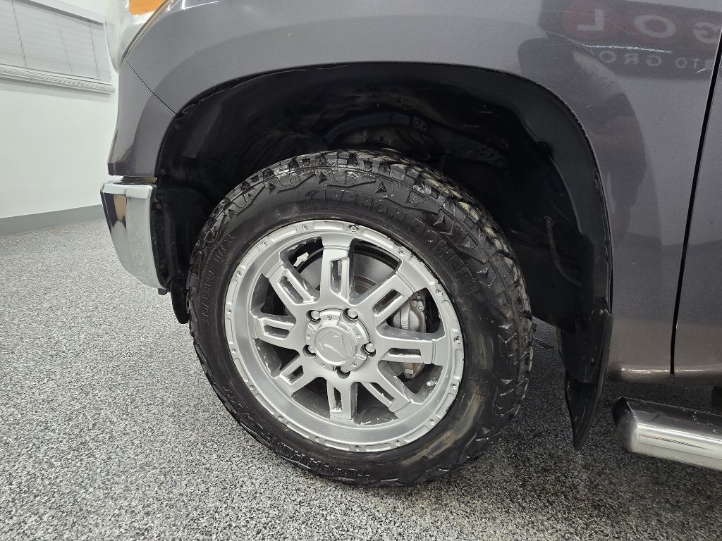 Toyota Tundra SR5 4.6L V8 Double Cab 2WD 2014