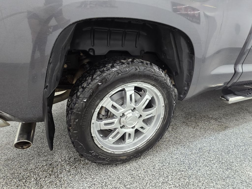 Toyota Tundra SR5 4.6L V8 Double Cab 2WD 2014