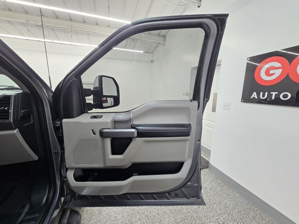 Ford F-250 SD XL Crew Cab 4WD 2021