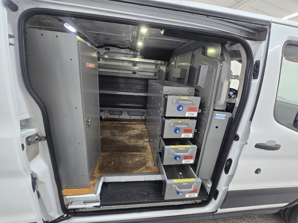 Ford Transit 250 Van Low Roof w/Sliding Pass. 130-in. WB 2017
