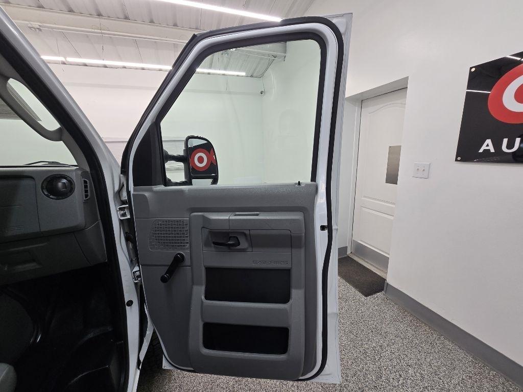 Ford Econoline E-150 2013