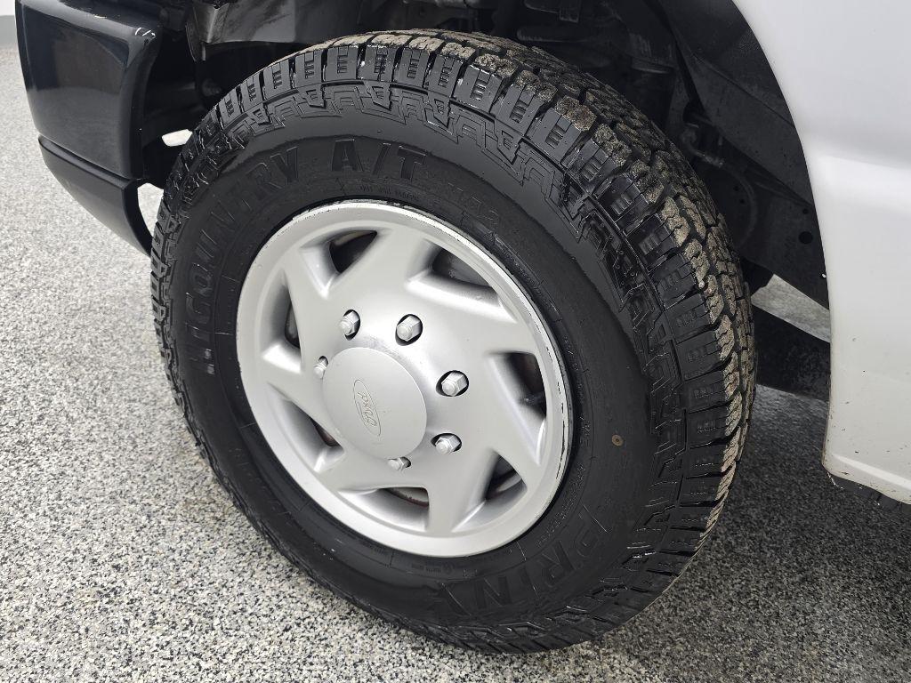 Ford Econoline E-150 2013