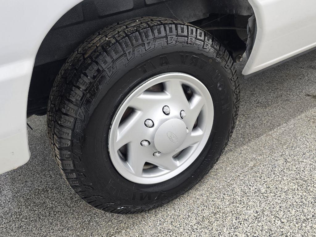 Ford Econoline E-150 2013