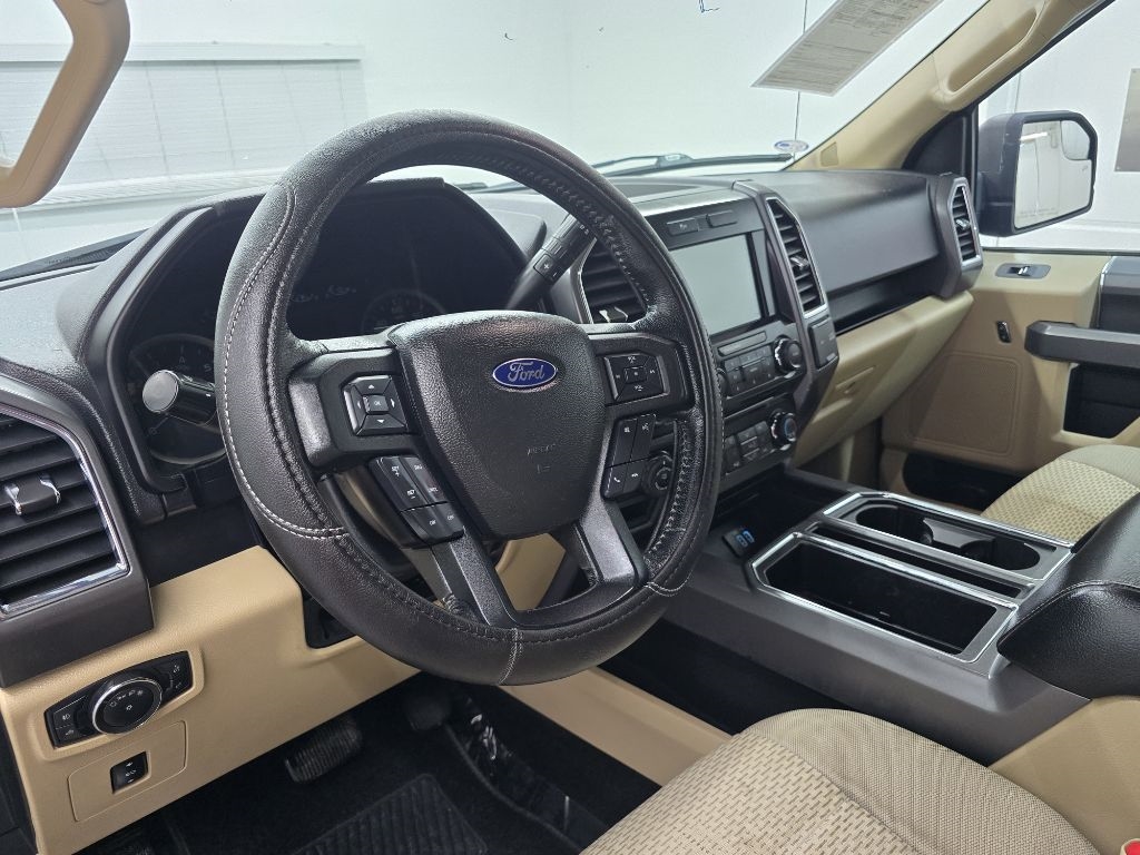 Ford F-150 XLT SuperCrew 5.5-ft. Bed 2WD 2016