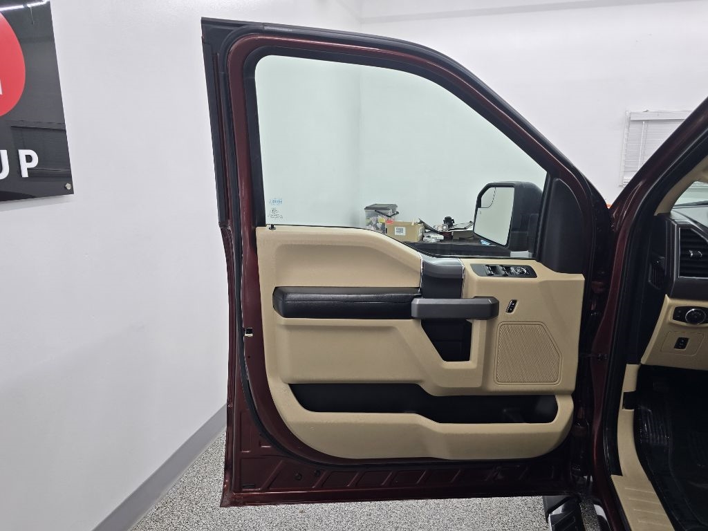 Ford F-150 XLT SuperCrew 5.5-ft. Bed 2WD 2016