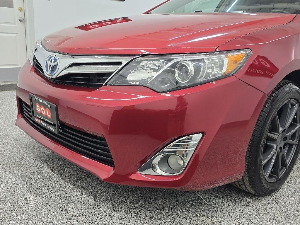 Toyota Camry Hybrid XLE 2013
