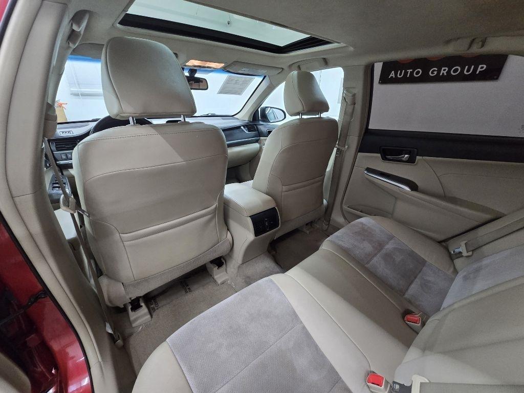 Toyota Camry Hybrid XLE 2013