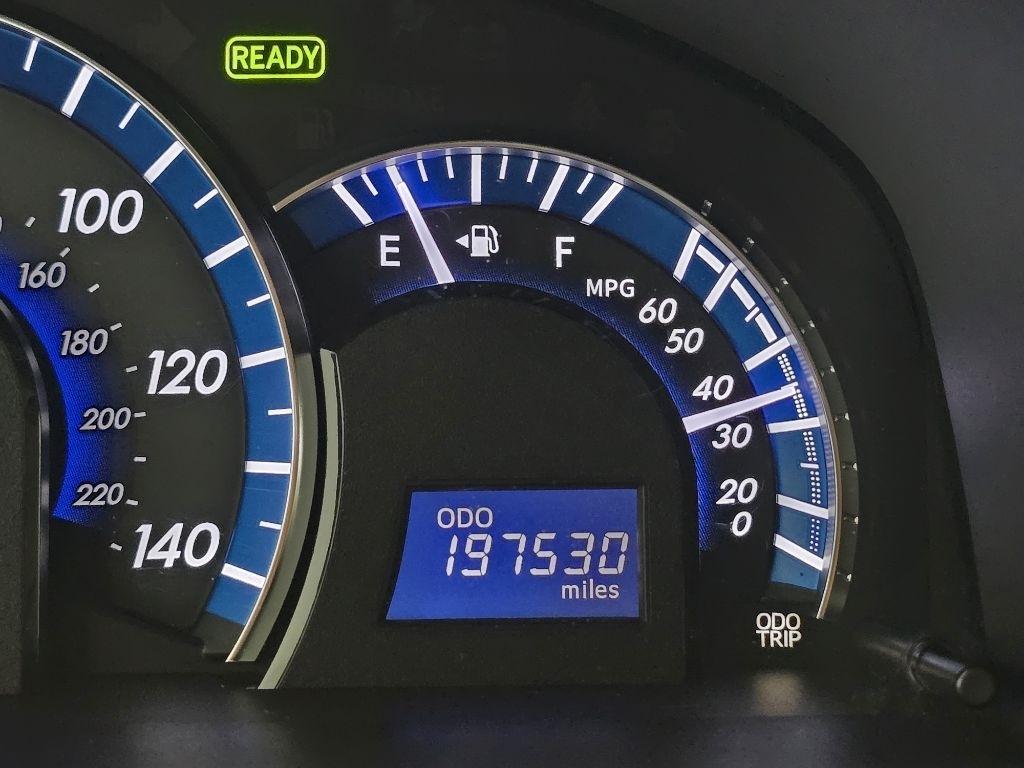 Toyota Camry Hybrid XLE 2013