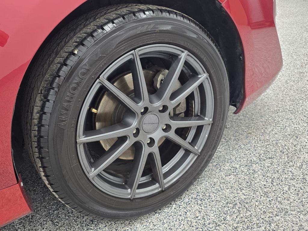 Toyota Camry Hybrid XLE 2013