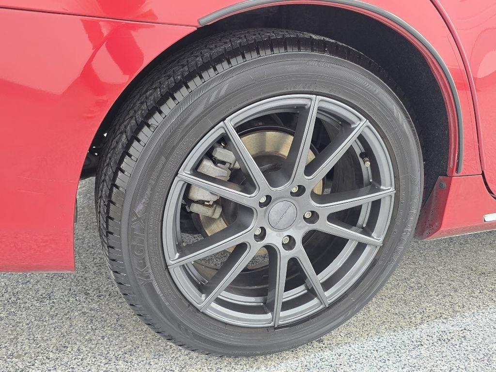 Toyota Camry Hybrid XLE 2013