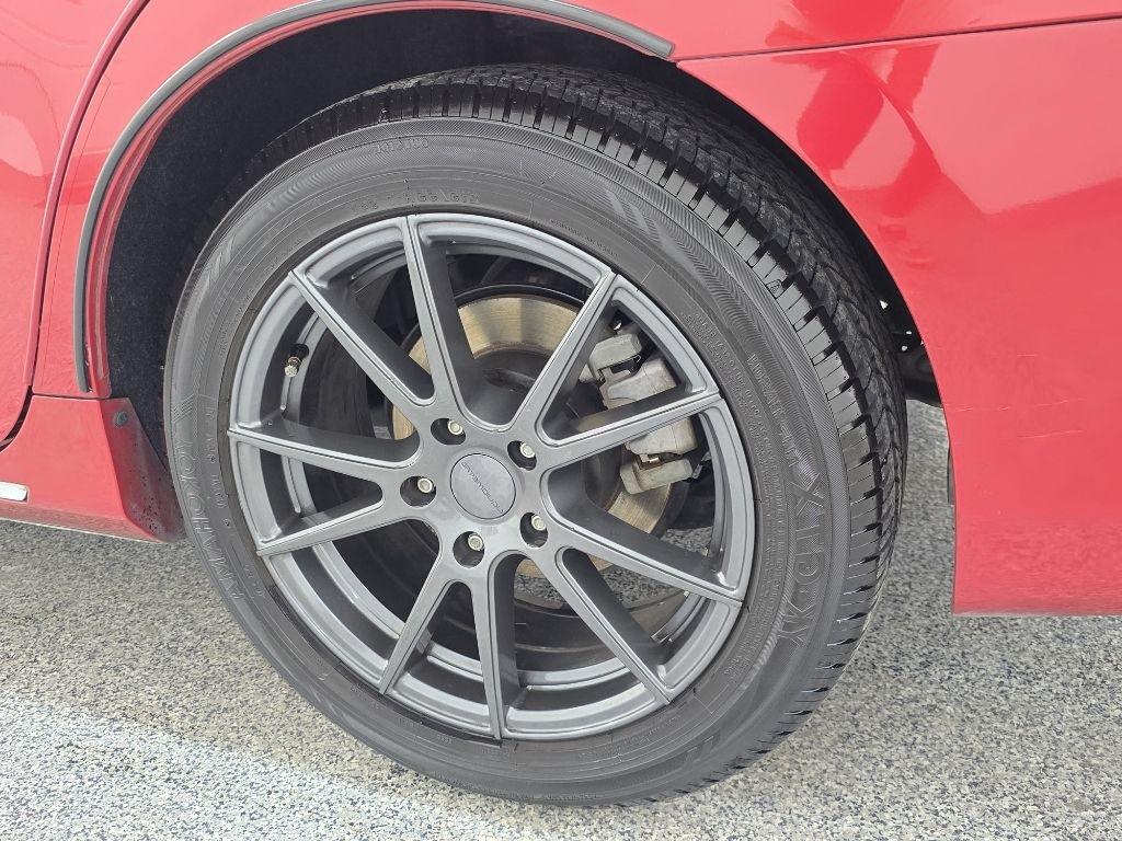 Toyota Camry Hybrid XLE 2013