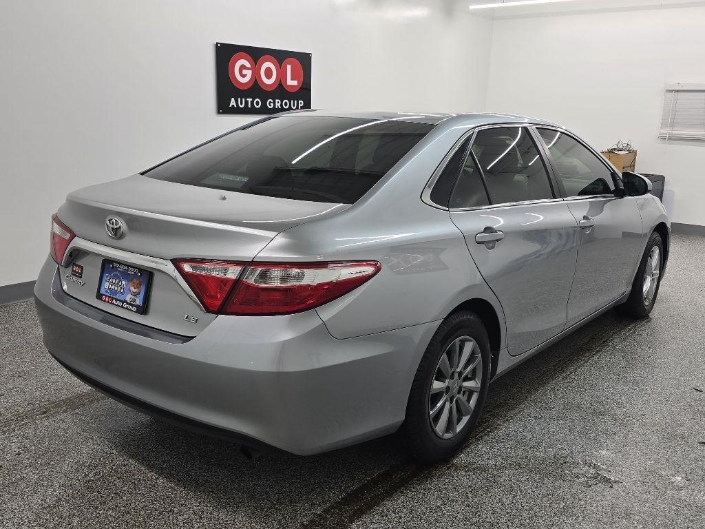 Toyota Camry SE 2015