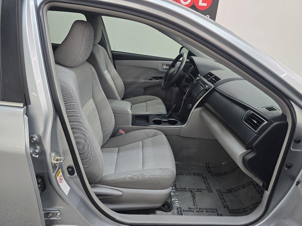 Toyota Camry SE 2015