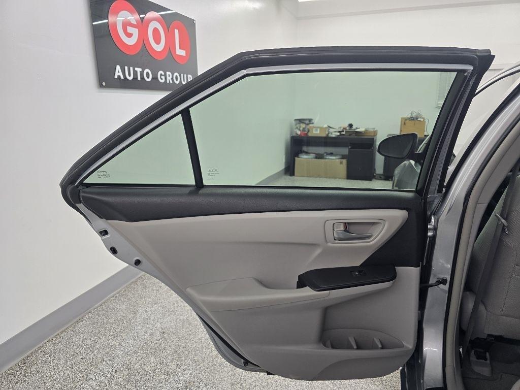 Toyota Camry SE 2015