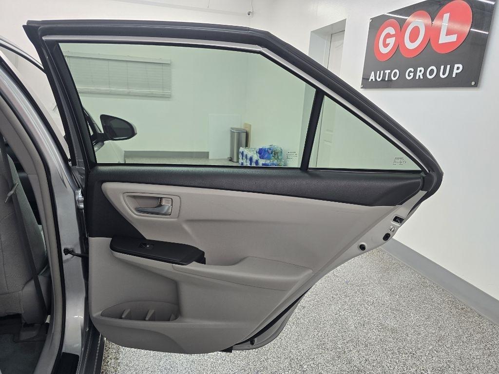 Toyota Camry SE 2015