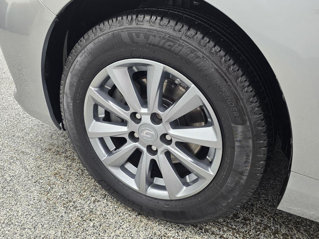 Toyota Camry SE 2015