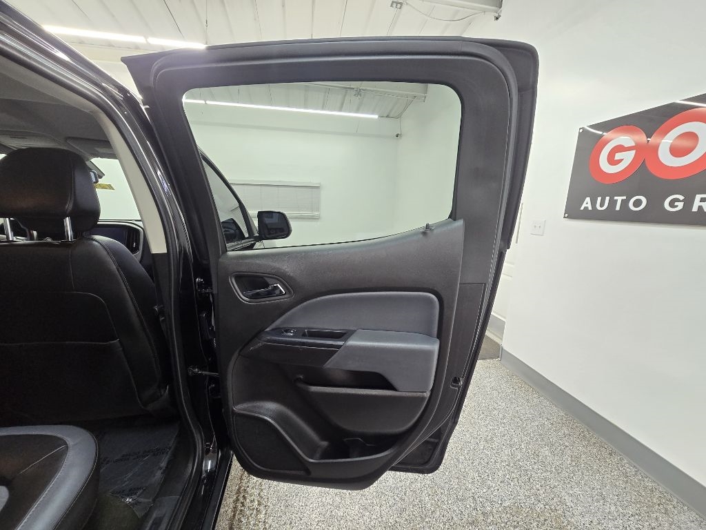 Chevrolet Colorado Z71 Crew Cab 2WD Short Box 2016