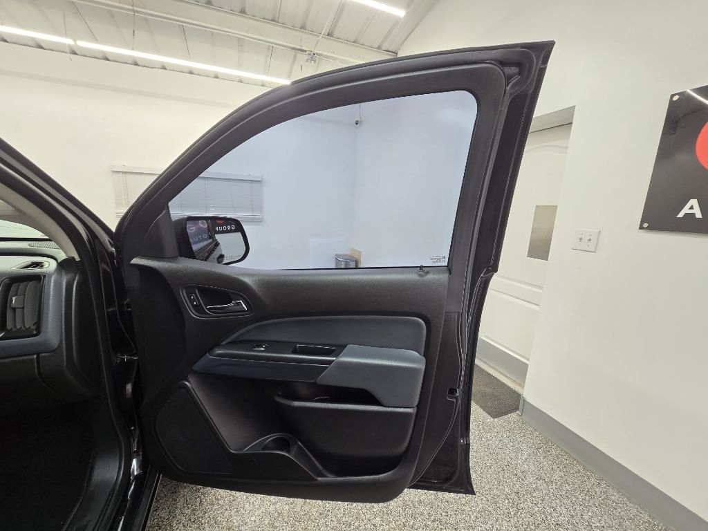 Chevrolet Colorado Z71 Crew Cab 2WD Short Box 2016