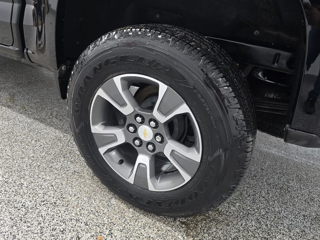 Chevrolet Colorado Z71 Crew Cab 2WD Short Box 2016