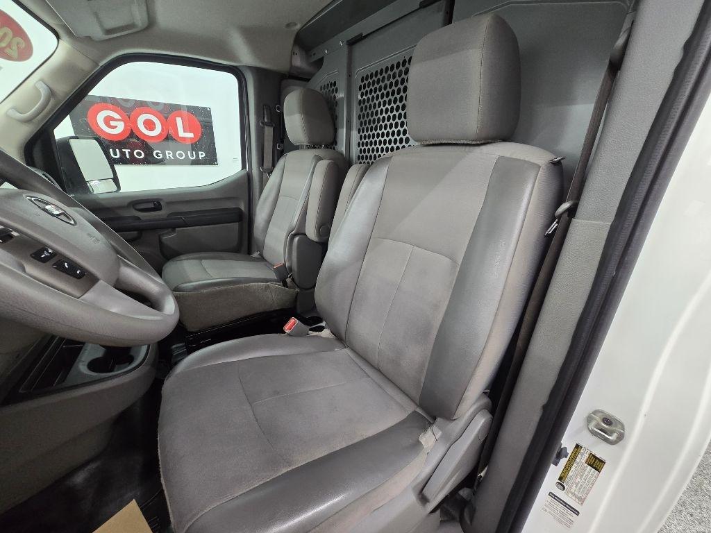 Nissan NV Cargo 2500 HD S V6 2021