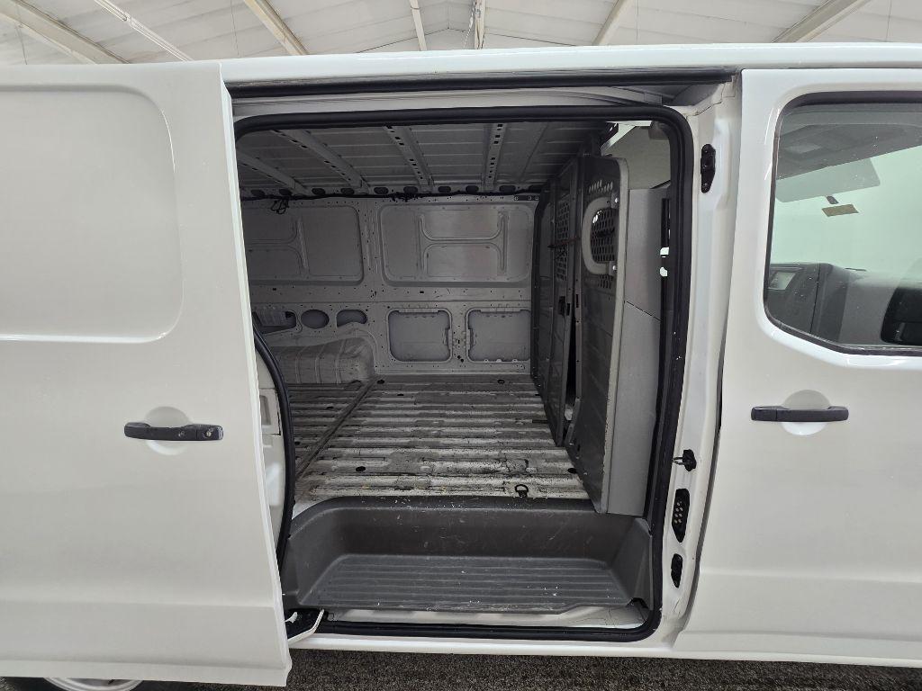 Nissan NV Cargo 2500 HD S V6 2021