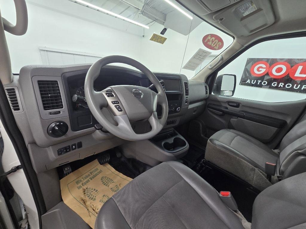 Nissan NV Cargo 2500 HD S V6 2021