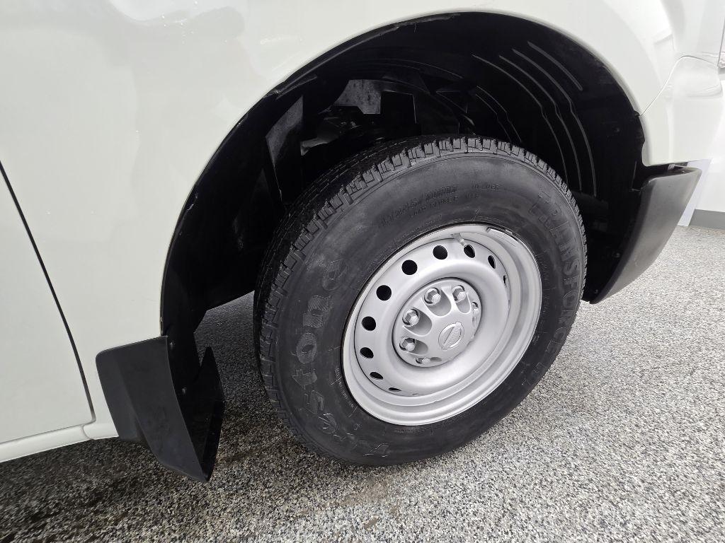 Nissan NV Cargo 2500 HD S V6 2021