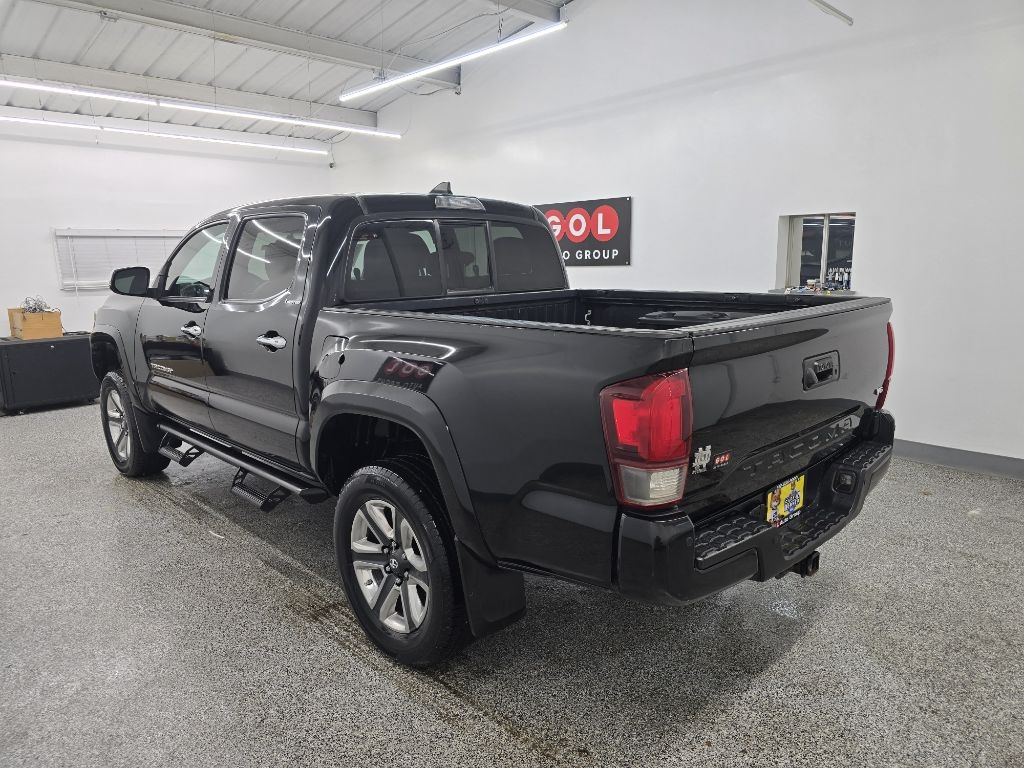 Toyota Tacoma Limited Double Cab V6 6AT 2WD 2016