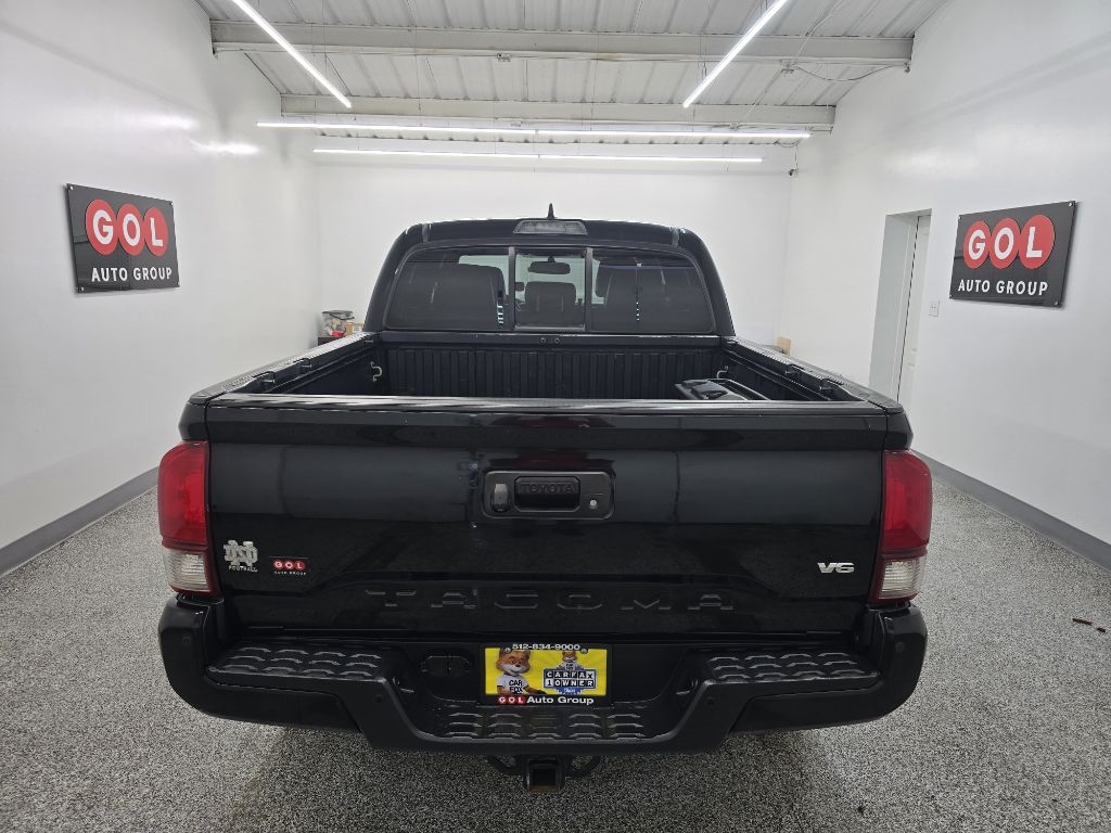 Toyota Tacoma Limited Double Cab V6 6AT 2WD 2016