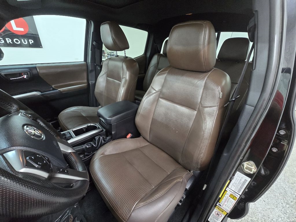 Toyota Tacoma Limited Double Cab V6 6AT 2WD 2016