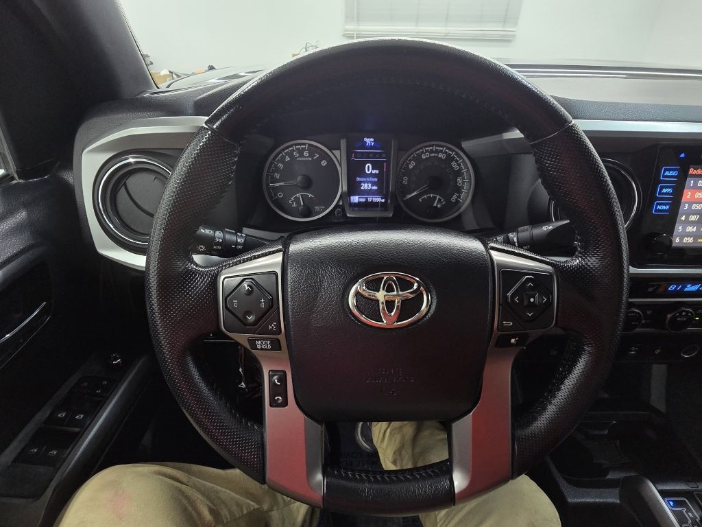 Toyota Tacoma Limited Double Cab V6 6AT 2WD 2016