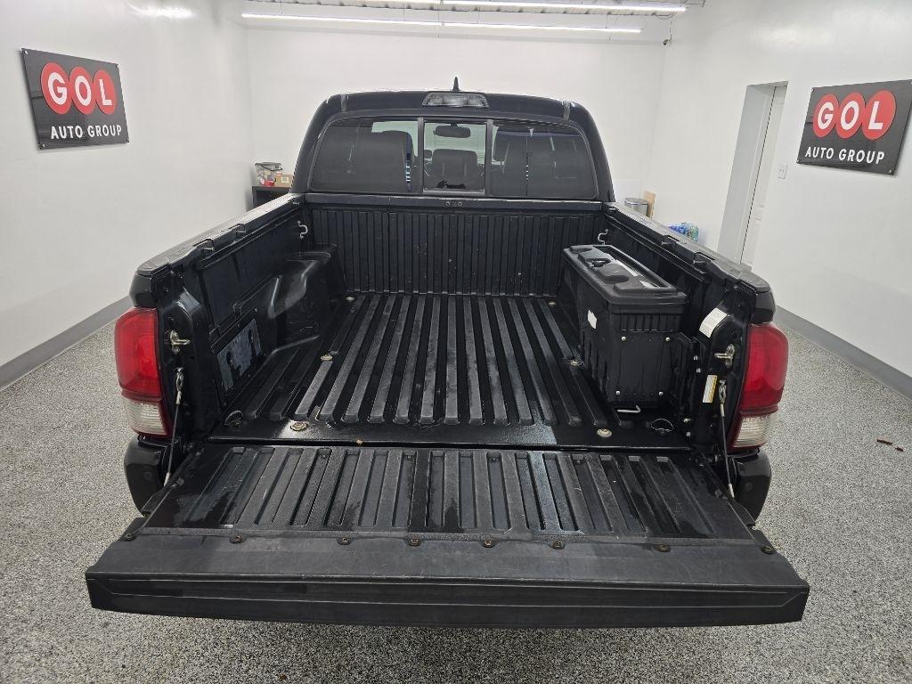 Toyota Tacoma Limited Double Cab V6 6AT 2WD 2016