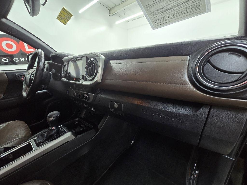 Toyota Tacoma Limited Double Cab V6 6AT 2WD 2016