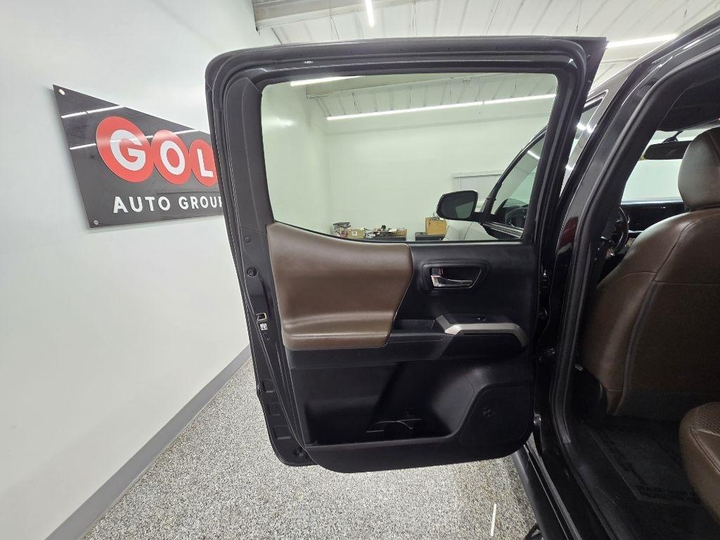 Toyota Tacoma Limited Double Cab V6 6AT 2WD 2016