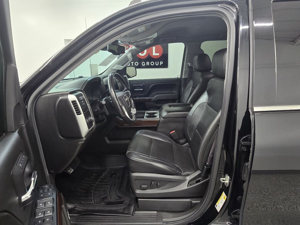 GMC Sierra 1500 SLT Crew Cab Long Box 2WD 2017